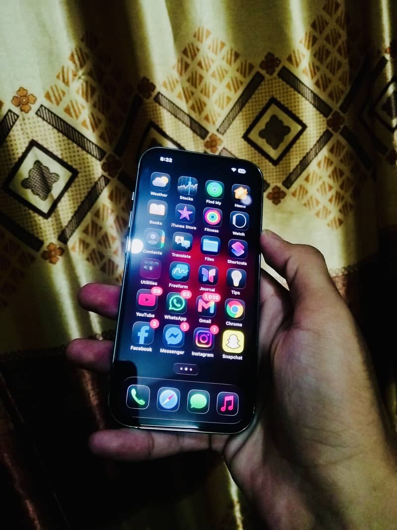 Apple iPhone 14 Pro 1