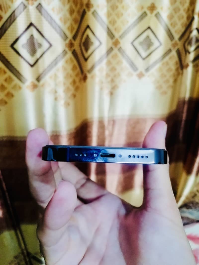 Apple iPhone 14 Pro 2