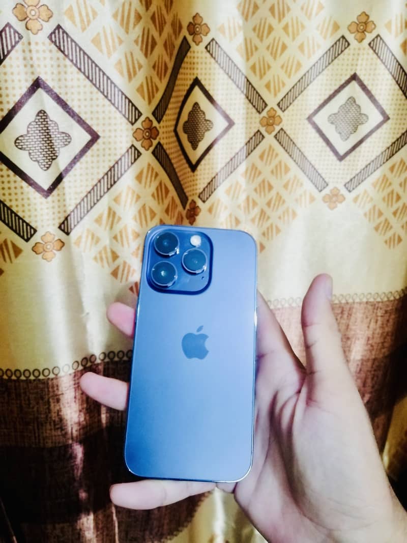 Apple iPhone 14 Pro 4
