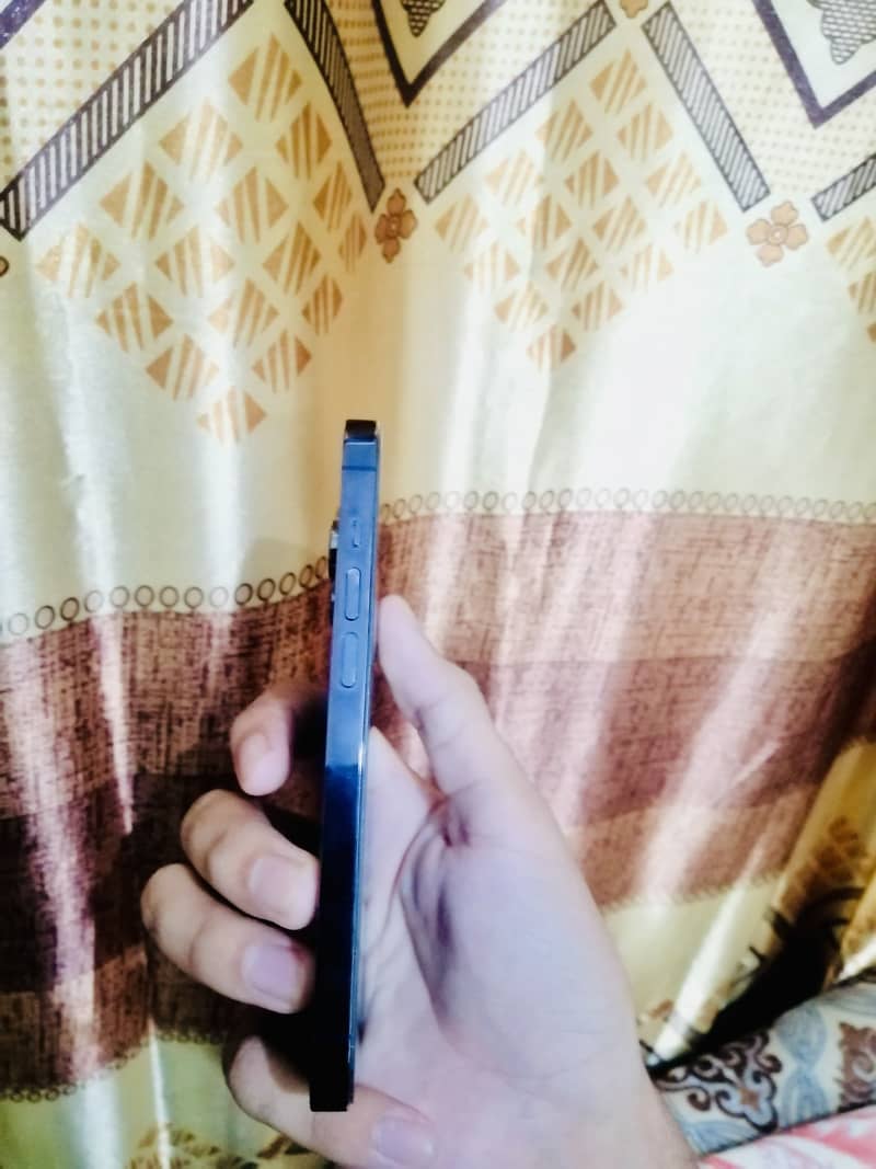 Apple iPhone 14 Pro 8