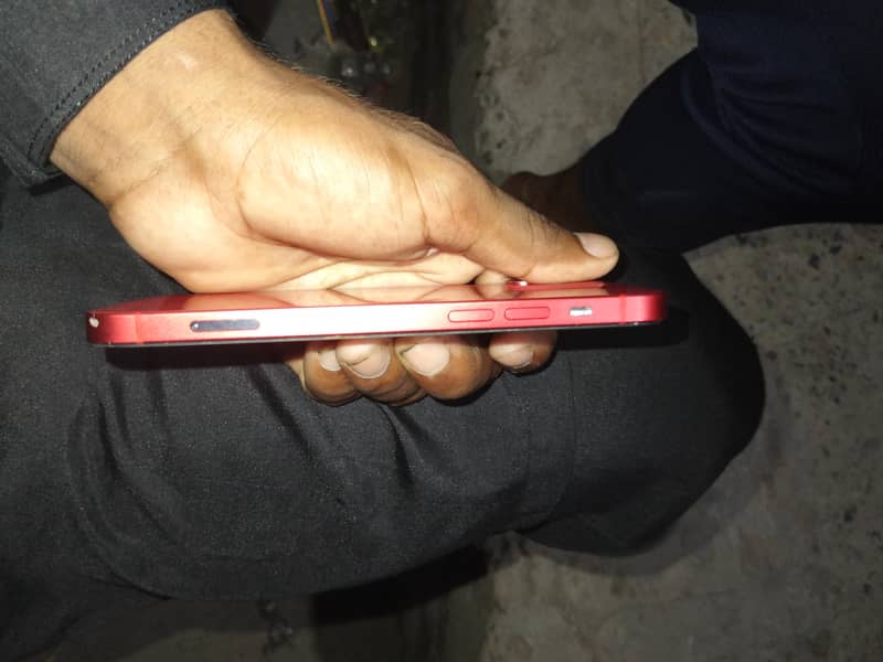 Apple iPhone 12 4