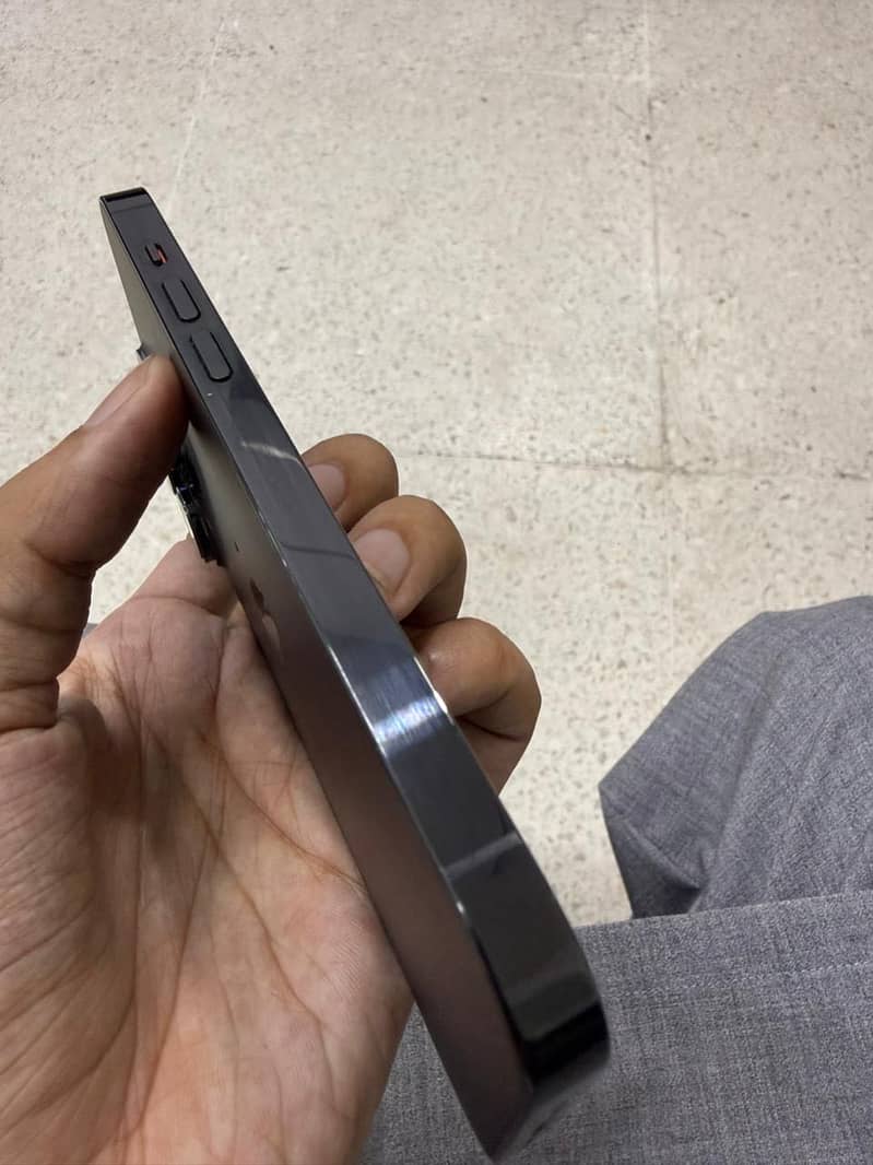 Apple iPhone 14 Pro 4