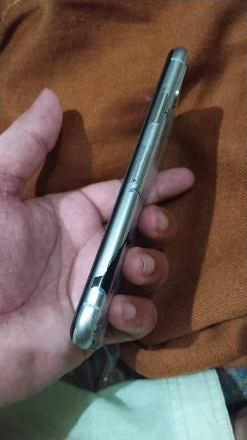 Apple iPhone X 1