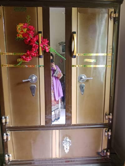 2 door wardrobe/ almarii