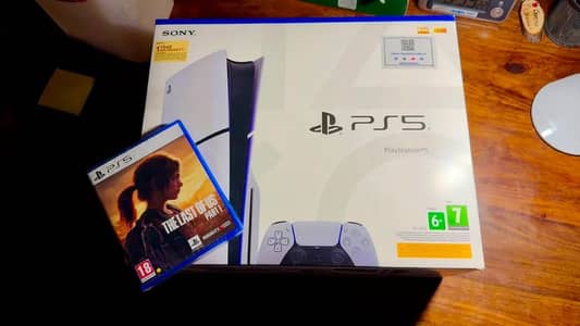 ps5 slim disc jailbreak and 8 games cds