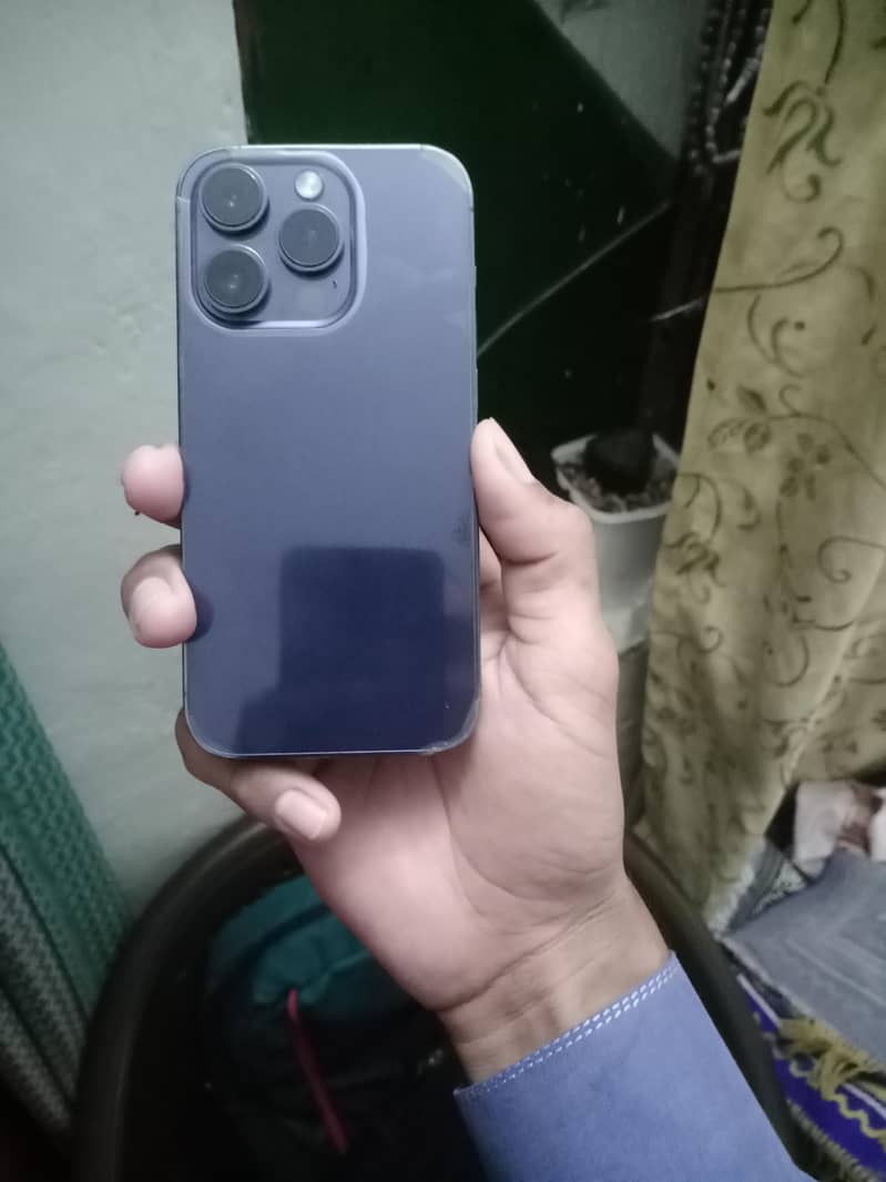 Apple iPhone 14 Pro 4