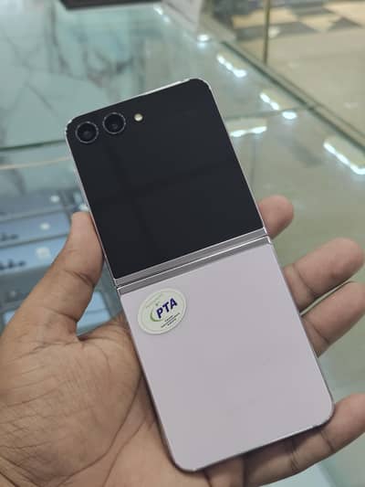 Samsung z flip5 8/256GB official PTA