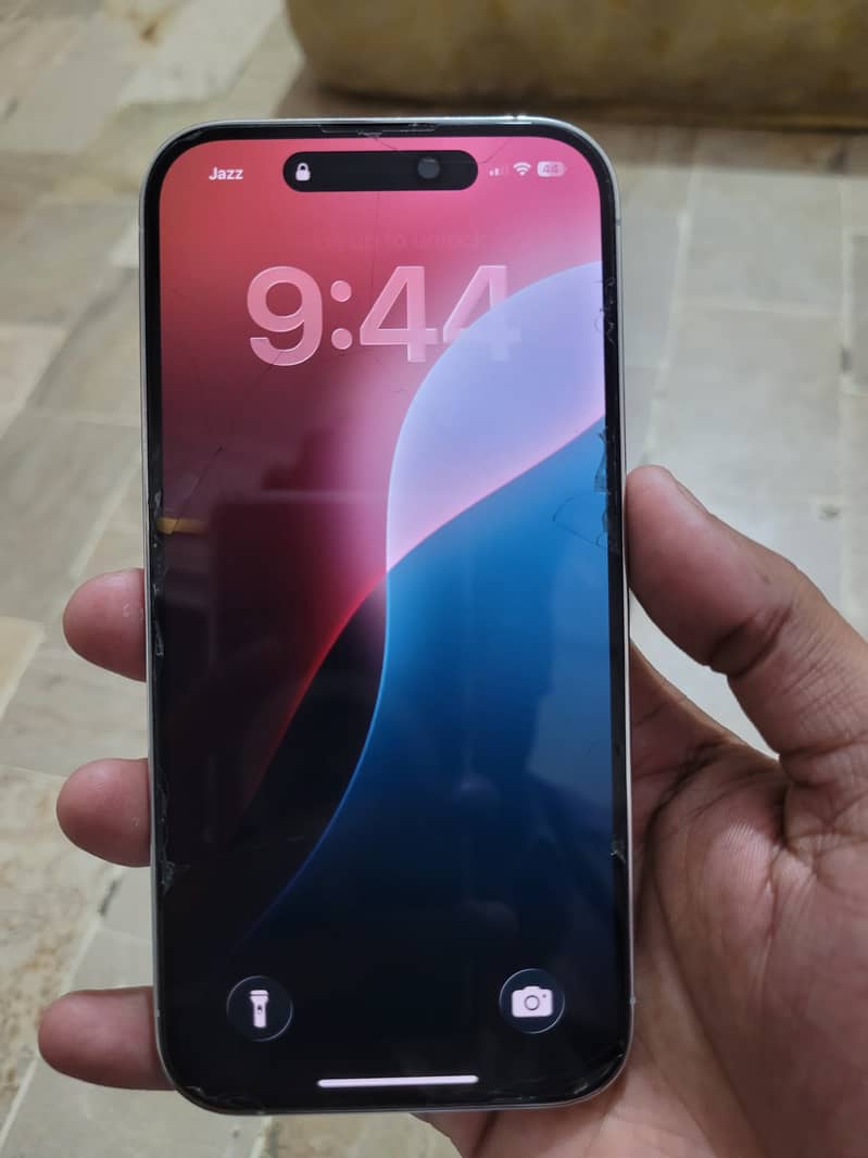 Apple iPhone 14 Pro 1
