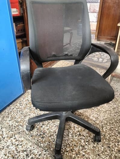2 Office Chairs for sale in used condition