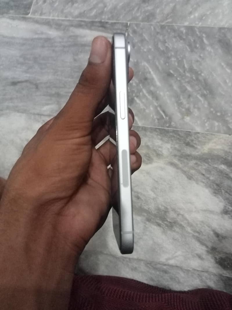 Apple iPhone 15 1