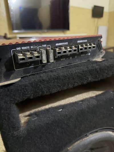Amplifier and boofer best for car