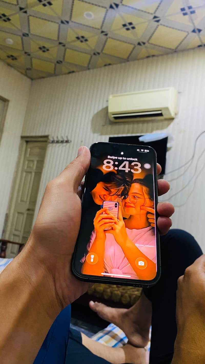 Apple iPhone 13 Pro 1