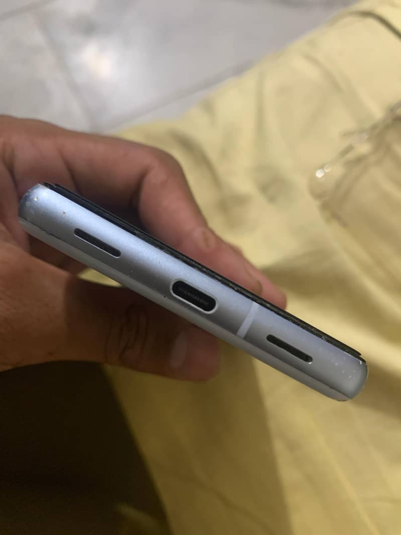 Google Pixel 7a 3