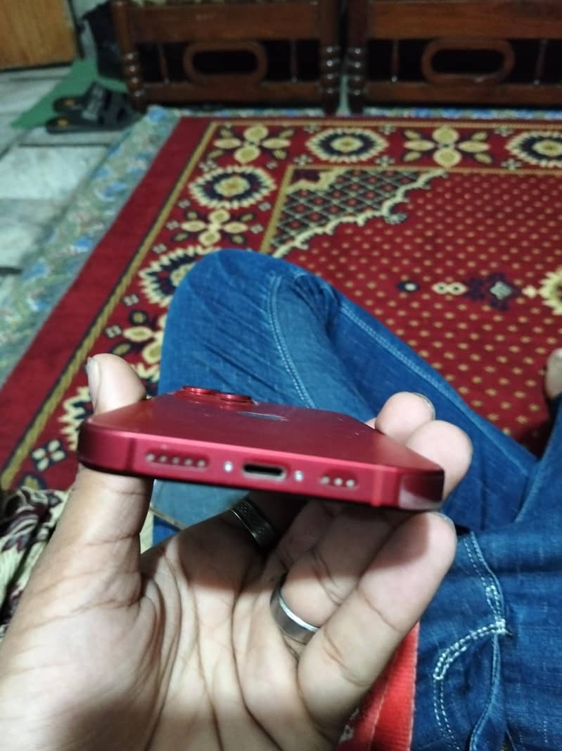 Apple iPhone 13 3