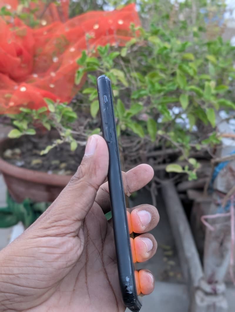 Apple iPhone XR 3