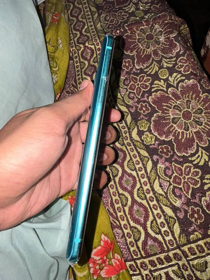 One Plus 8T 4