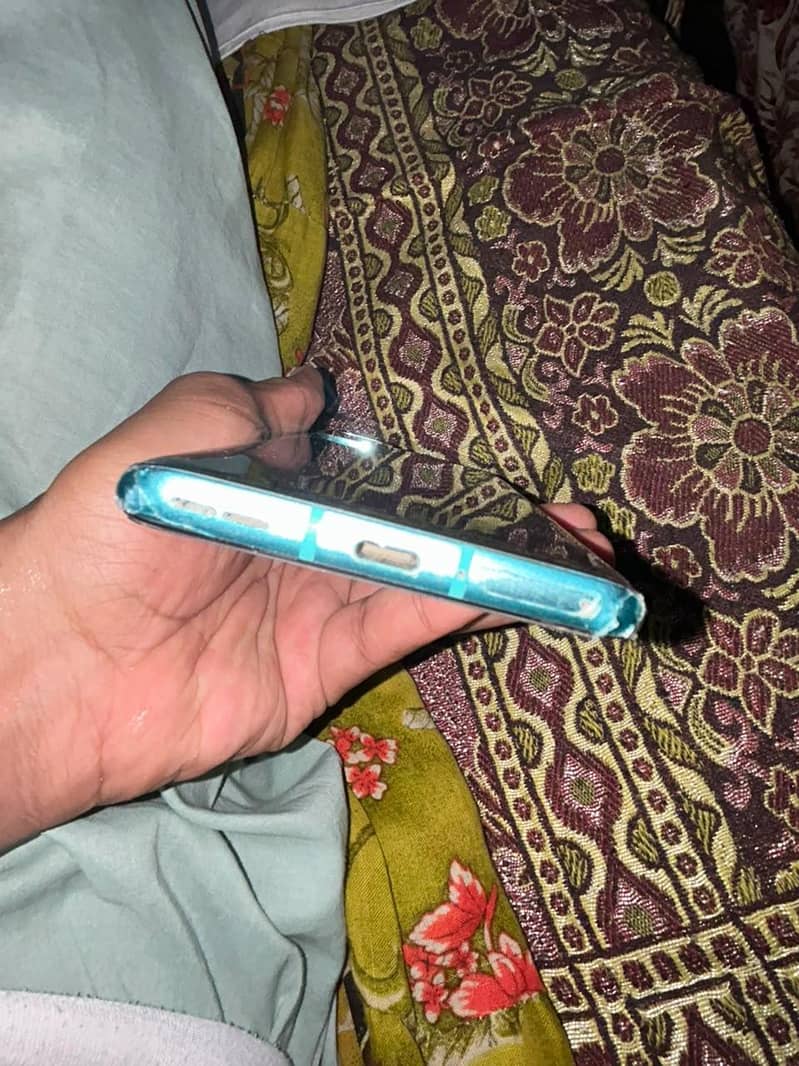 One Plus 8T 6