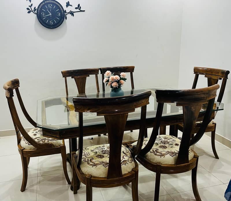 dinning table 0