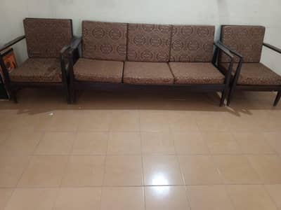 5 seater sofa set for sale good condition reasonable price