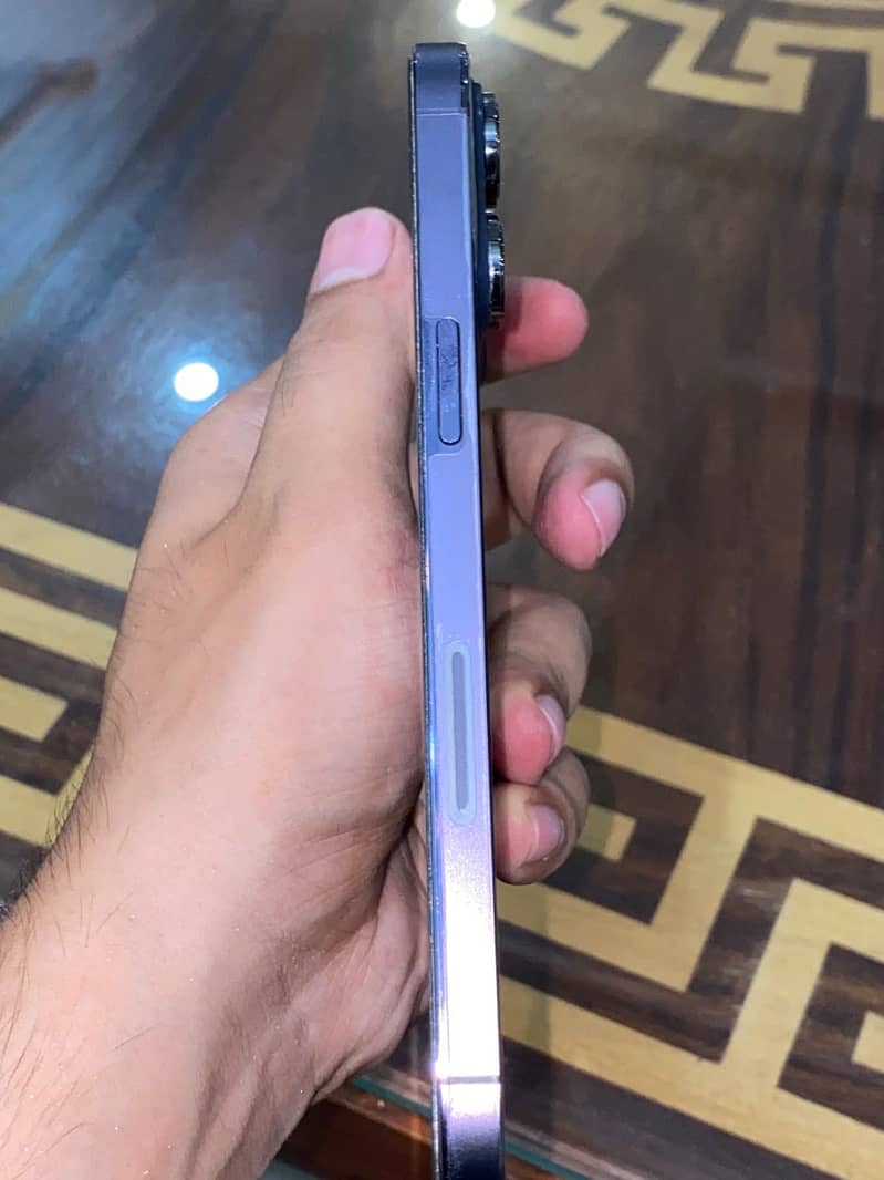 Apple iPhone 14 Pro Max 2