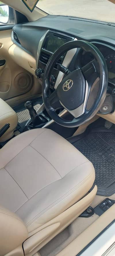 Toyota Yaris gli 2020 model 2021 registered