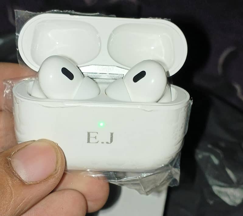 Airpod 2nd generation 1