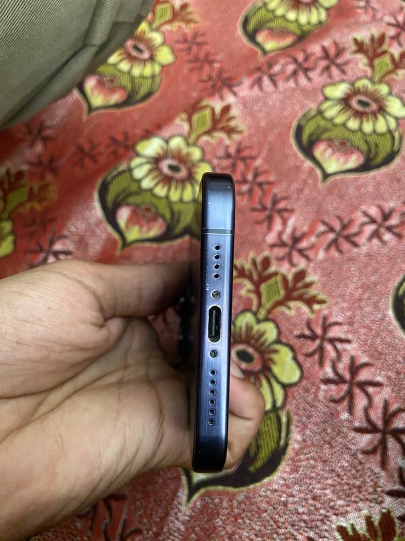 Iphone 15 pro max 3