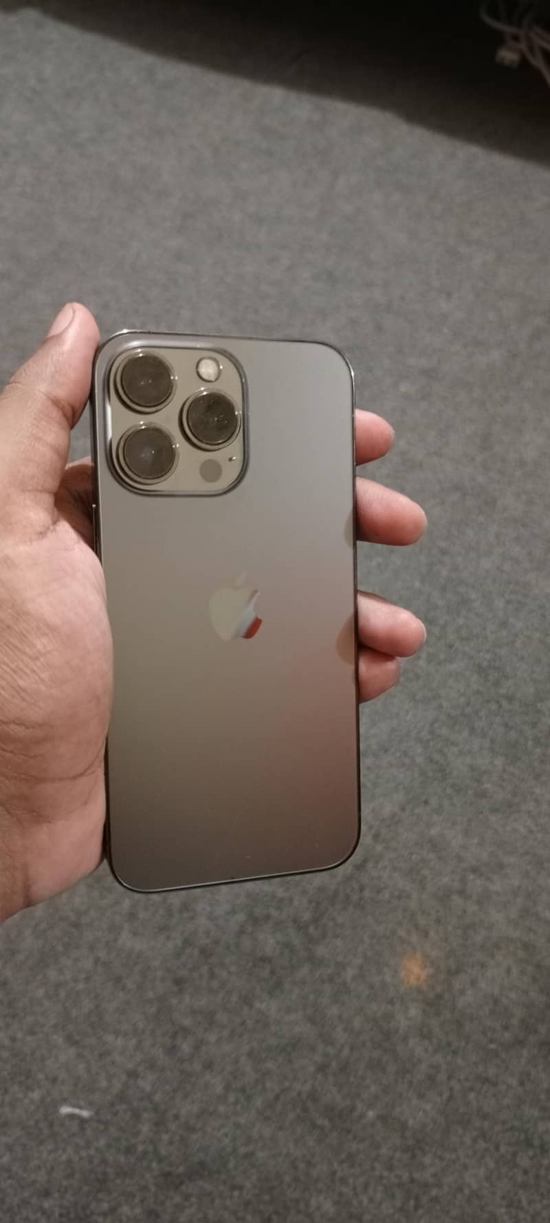 Apple iPhone 13 Pro 2