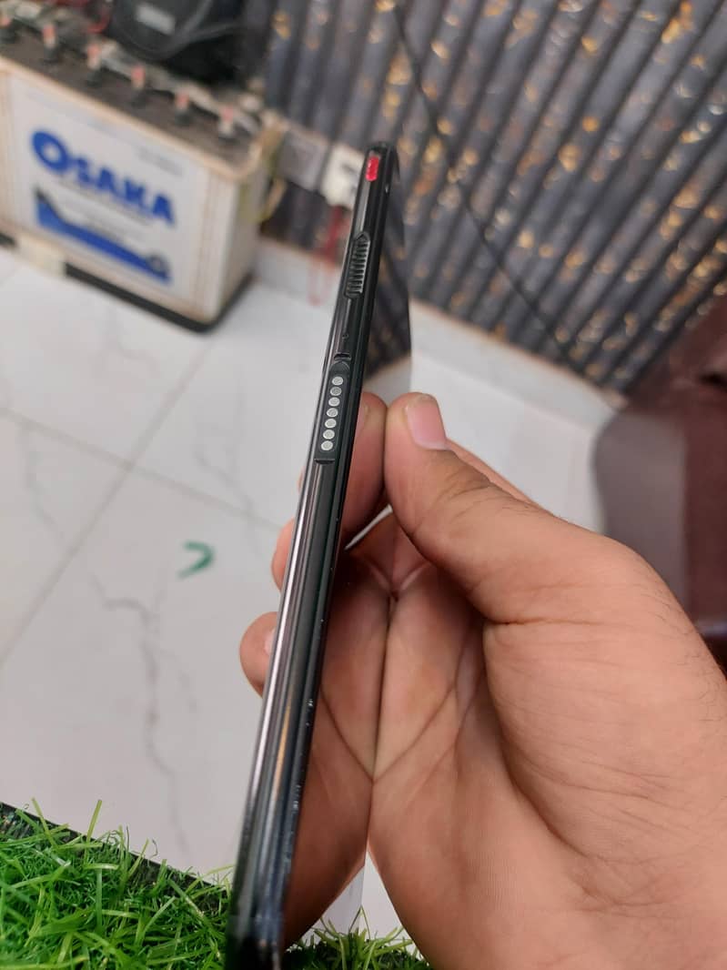 Redmagic 5G 1