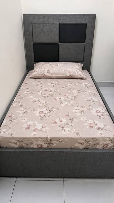 2 Single Bed In Reasonable Price