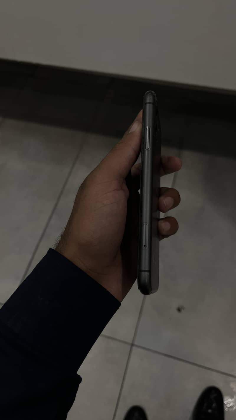 Apple iPhone 11 2