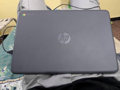 CHROMEBOOK 4GB RAM AND 16 GB STORAGE