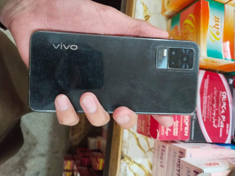 Vivo V21e 1
