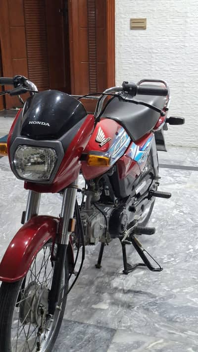 Honda 70 Dream