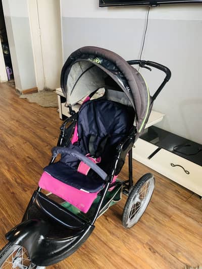 Graco pram  10/10 condition baby pram/ stroller