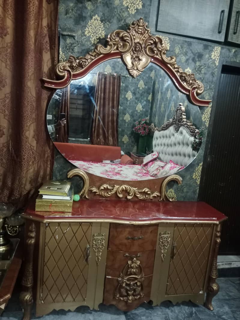 Bed dressing side table one table 3