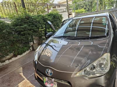 Toyota Aqua 2012