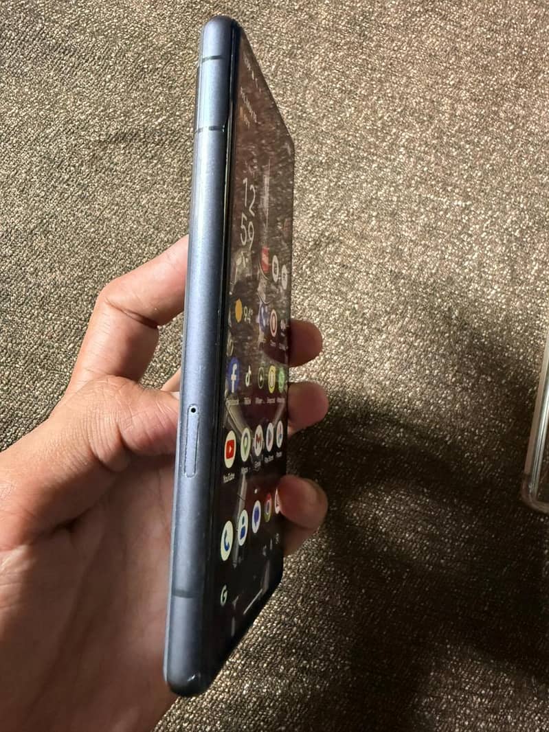 Google Pixel 7a 4