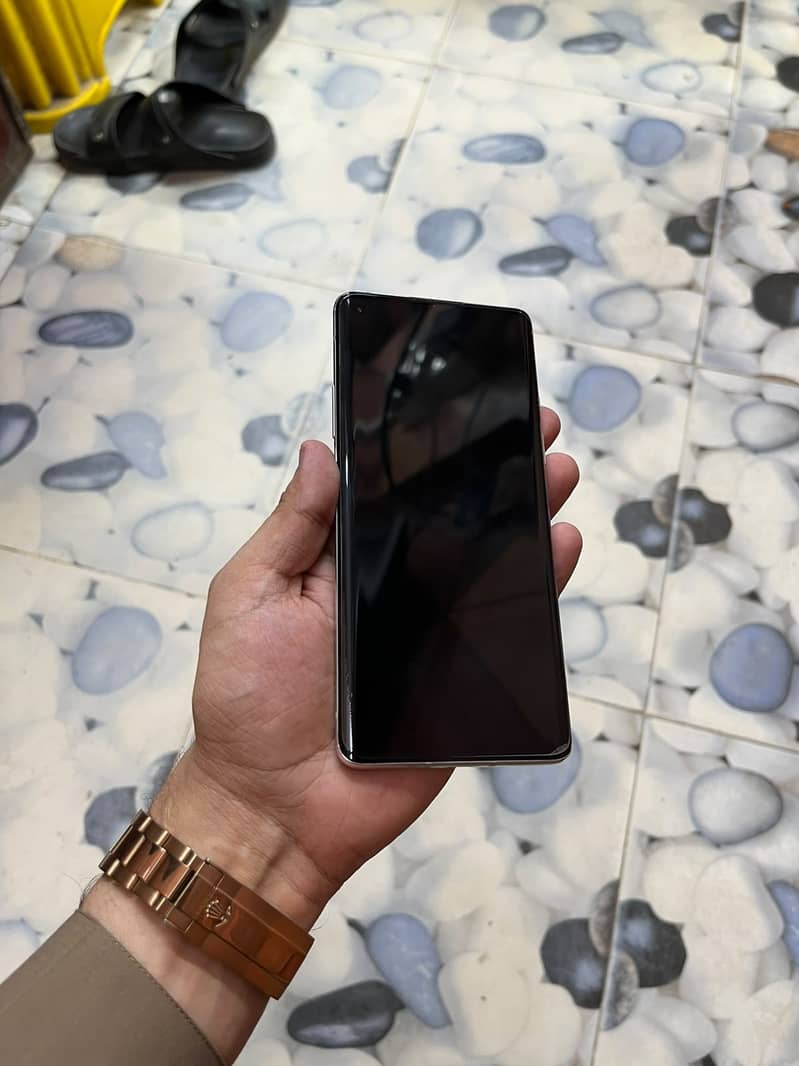 One Plus 8 5