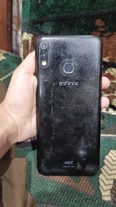 Infinix Hot 8