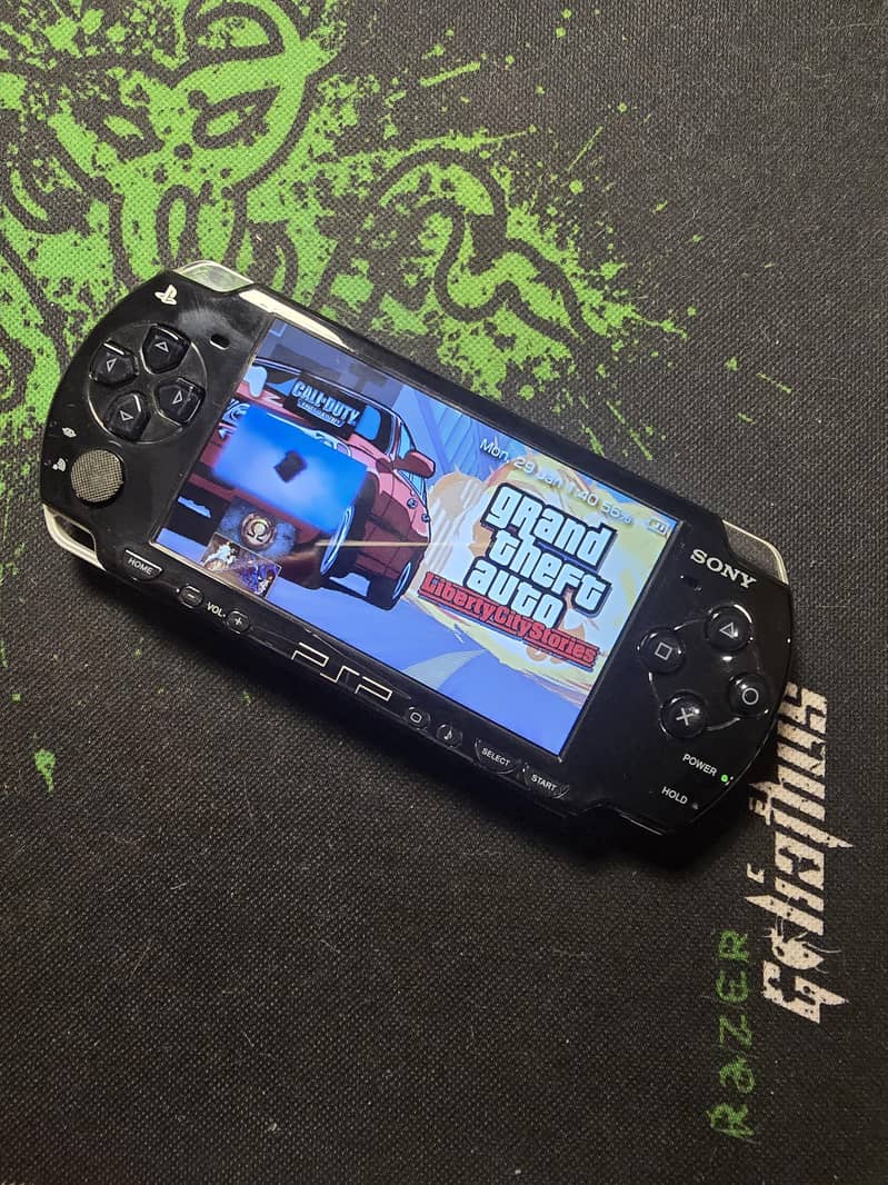 PSP 2000 2