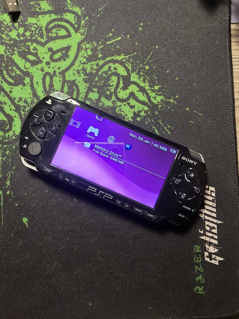 PSP 2000 3