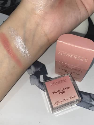 Petals beauty blush & glow duo