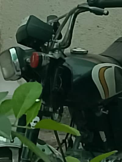 old is gold Honda CD 70 antique 2010 total original condition