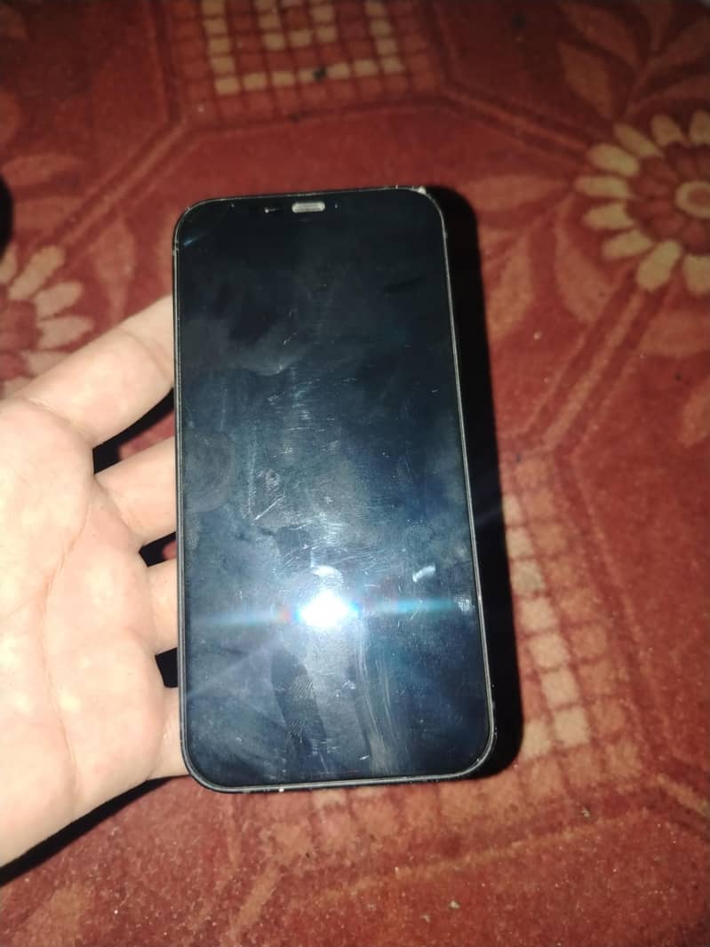 Apple iPhone 12 3