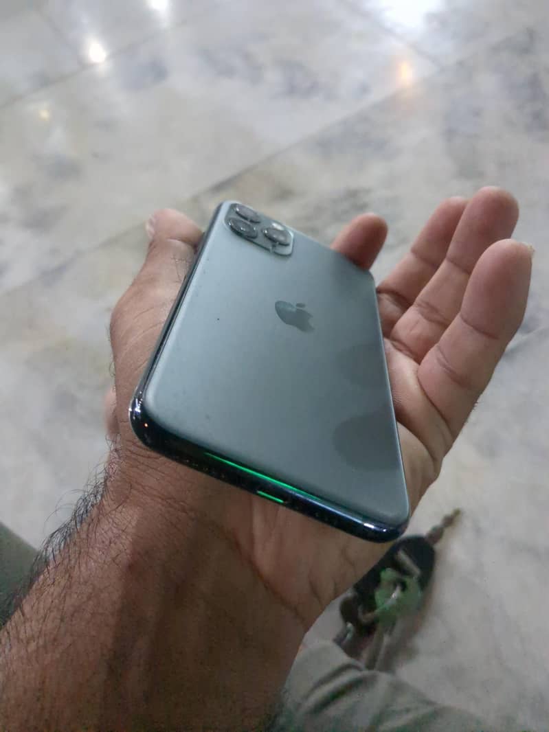 Apple iPhone 11 Pro 1