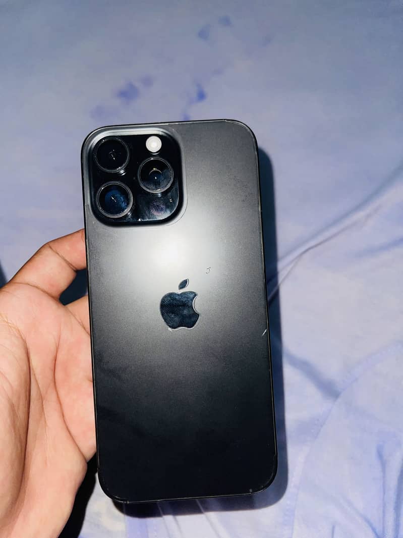 Apple iPhone 16 Pro Max 0