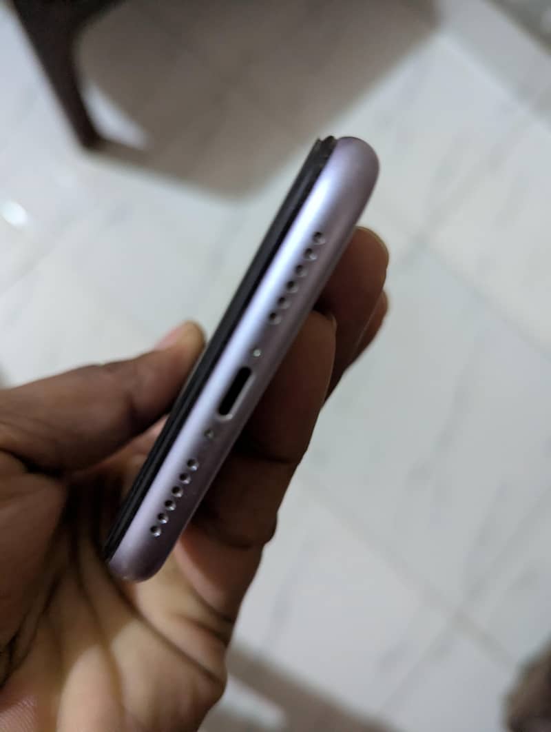 Apple iPhone 11 5