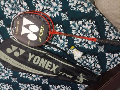 Yonex Badminton Racket with Yonex 7742 Cover