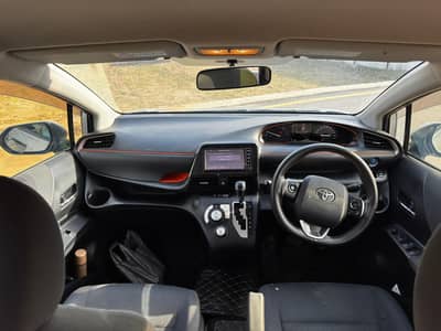 Toyota Sienta 2022